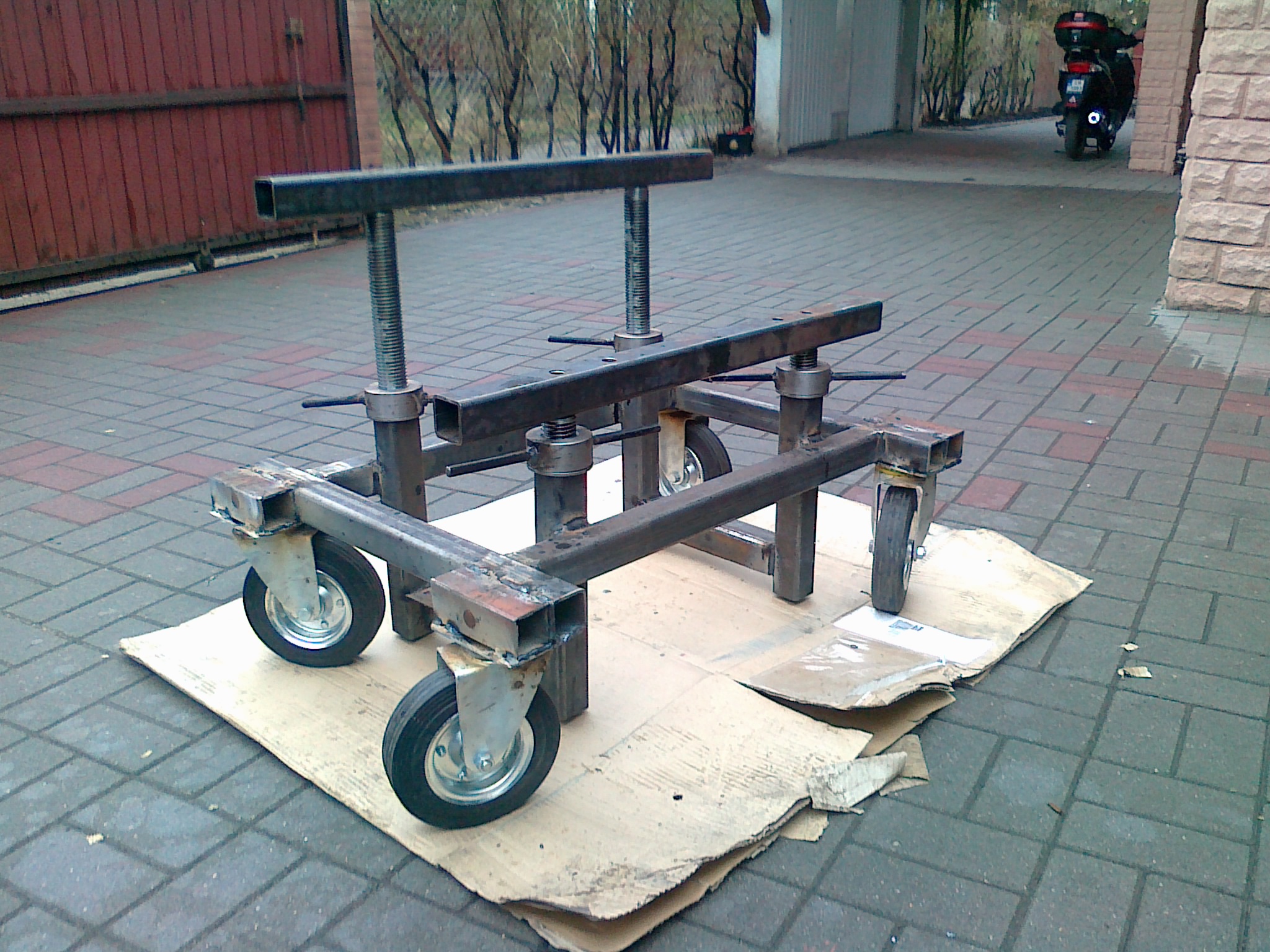 Jak Zrobić Wózek Do Rozpoławiania Traktora www.elektroda.pl
