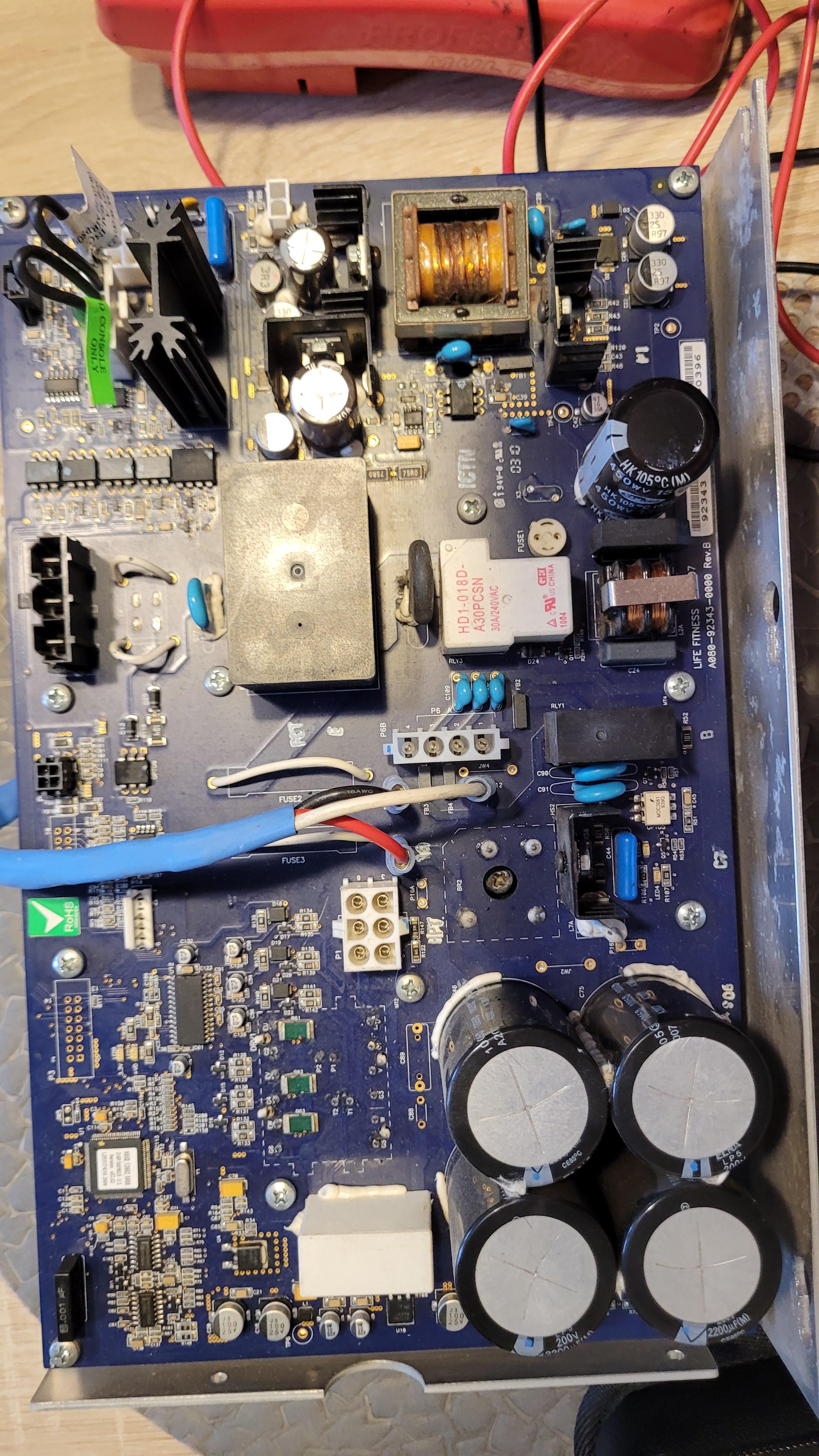 [Rozwiązano] Bieżnia LifeFitness 95T - przepalanie TOP245 przy ...