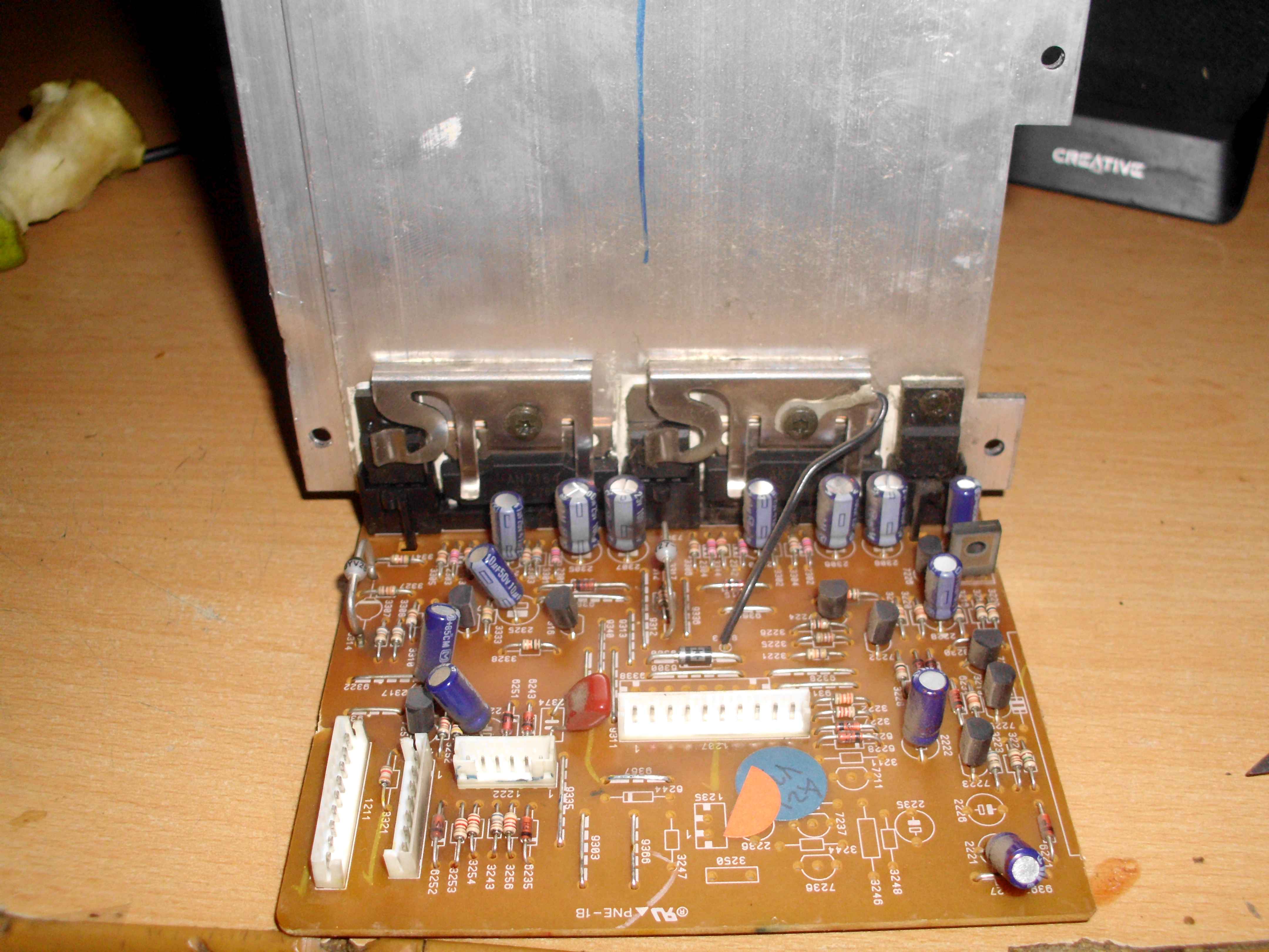 Totalny laik i wzmacniacz gitarowy - elektroda.pl