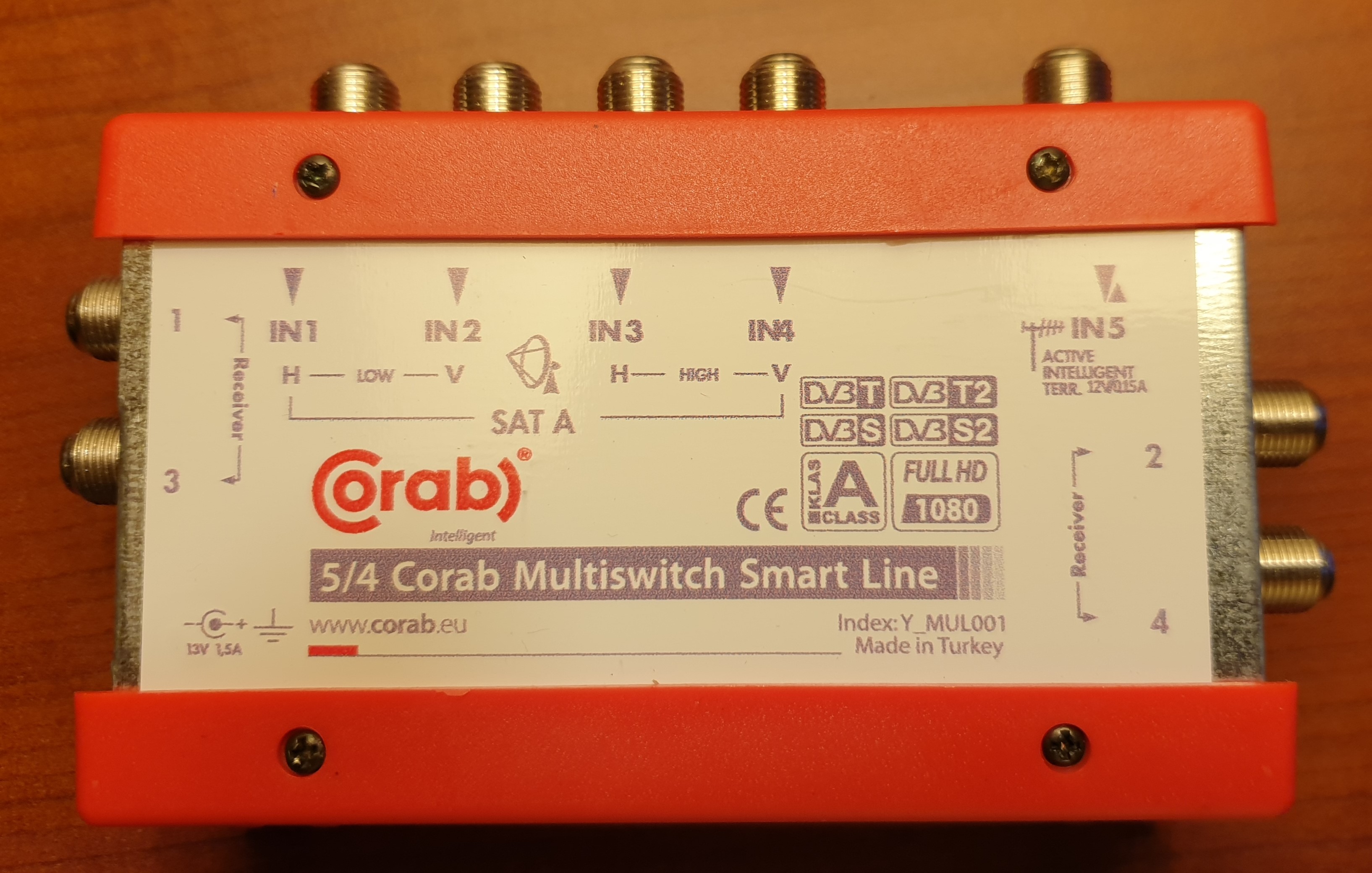 MULTISWITCH SMART LINE 5/4 CORAB + konwerter quatro
