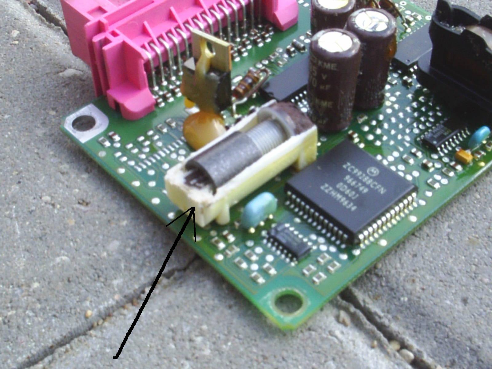 Lanos sterownik airbag. Czujnik bezwładnościowy. Gdzie można kupić?