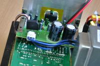 STX S250n - Jak zdiagnozować szum i trzaski bez podłączonych kabli?