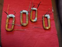 Schemat połączeń cewek w dynastarterze EFEL 06770 - 2 cewki nawinięte na lewo, 2 na prawo