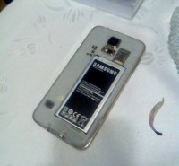 Jak rozpoznać oryginalny Samsung Galaxy S5 przed zamianą za LG L65?