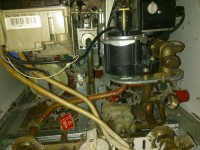 Junkers Gas Stove Heating Issue: Pressure Below 1 Bar, Water Reaches 99 Degrees