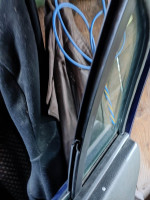 Opel Astra G 2006 - Wymiana części uszczelki szyby tylnej: czy wymieniać całość czy kawałek?