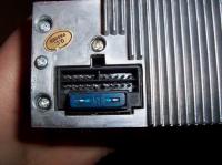 Jak podłączyć radio Roadstar CD 354MP/FM z 20-pinowym złączem?