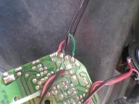 Jak podłączyć nową syrenę alarmową w Ford Escort?