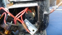 An old chiller from the refrigerator, how to connect it to work as a compressor?