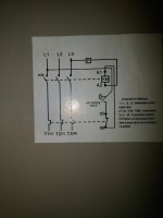 Wiring a 7.5 kW Compressor Switch: Guidance on L3, A2 and Coil Bridging