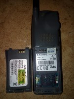 Jak podłączyć baterię do telefonu SONY CMD-J5? Nieznane bieguny + i -