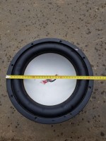 Identyfikacja modelu głośników Renegade 12 bez oznaczeń - jakie dane techniczne?