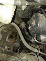 Ślad oleju na przewodzie w Golfie 4 1.4 16v - co może być przyczyną?