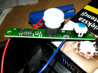 Wydluzenie czasu swiecenia lampki solarnej z czujnikiem pir