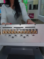 Jak podłączyć subwoofer Hifoniks 5 kanałów w Mercedesie W219 CLS?