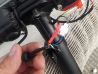 Hulajnoga elektryczna wyrwane przewody Frugal Smart S1