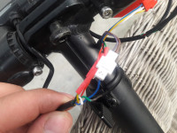 Hulajnoga elektryczna wyrwane przewody Frugal Smart S1