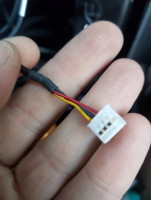 Jak połączyć 4-pinowy wtyk kamery cofania z czinczem w VW Android?