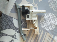 Zmywarka AEG55410W0P - Pobiera i jednocześnie wylewa wodę