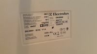 Lodówka Electrolux ENN28600 - wentylator w zamrażarce nie wyłącza się