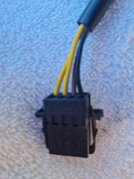 Insignia A 2010 - Podłączenie uniwersalnych mat podgrzewających do kostki 4-pinowej