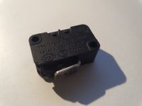 Poszukiwany przełącznik KMS1 16A 1/2HP 125/250VAC 16(4)A 250 VAC 5E4 uT125 do grzejnika olejowego