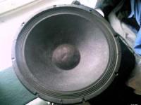 Jakiej mocy jest ten głośnik ??