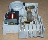 Błąd E40 w pralce Electrolux EWT 1016 - jak naprawić blokadę drzwi?