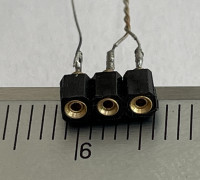 Poszukuję listwy złącz 3-elementowych do odcięcia i pasujących złącz męskich, wymiary w mm