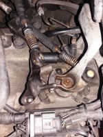 VW Golf IV 2000 AGR: Hard Shifting 1st Gear - Potential Cracked Part & Replacement Options