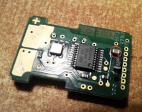 Opel Tigra B - Brakujący element na płytce pilota.