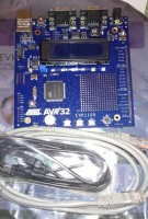 Oddam w dobre ręce m.in.: Intel Galileo 2, STK500, SAM3U-EK, EVK1100 (AVR32).