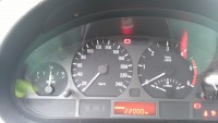 BMW 320 E46: Yellow Oil Warning Light - Oil Level or Pressure Sensor Issues? (Ignition Key)