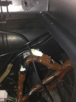 Avensis t25 - Po wymianie radia fabrycznego brak zasilania wzmacniacza antenoweg