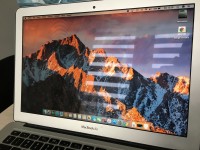 Macbook Air i5 2012 - stripes on the screen, tape fault or more screen?