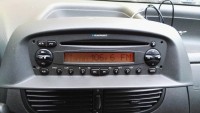 Fiat Punto II 2003 - Jak aktywować AUX w radiu Blaupunkt High CD?