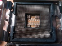 Asus P5K - Wygięte piny po zbyt mocnym przymocowaniu chłodzenia CPU.