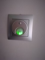 Connecting LED Strip Lights with Motion Sensors for Staircase Illumination: 12v, 60W Power Supply