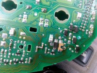 Skoda Octavia 1.6 2000: Non-Functioning Analog Clocks & Turn Signals After Soldering