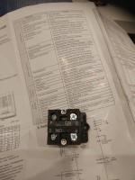 Podłączenie przełącznika piórkowego do falownika Sanyu SX1000 dla sterowania obrotów