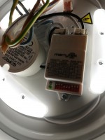 Co zrobić, aby plafon z czujnikiem ruchu reagował tylko na włączenie/wyłączenie?