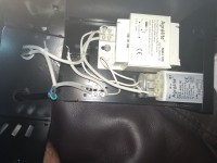 Jak prawidłowo podłączyć zasilacz do lampy? Kabel odłączony.