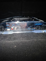 Jak podłączyć subwoofer do wzmacniacza w Mazda cx7 (2.2 diesel)?