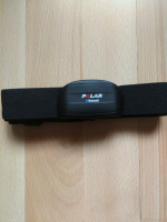 Jak sparować pas do biegania Polar z telefonem? Model nieznany.