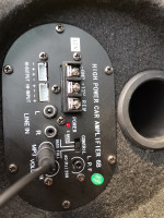 Podłączenie wzmacniacza i bezpiecznika bezpośrednio do akumulatora i włącznika