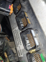 Jeep Liberty 3.7 V6 2006r - Szukam schematu elektrycznego silnika i informacji o zasilaniu 29PIN