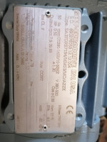 Uruchamianie motoreduktora SEW z falownikiem za pomocą potencjometru