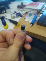 Mercedes SL380 - Szybkościomierz, wymiana kondensatorów i nietypowy bezpiecznik fi8,3