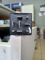 Audi 80 b3 - Moduł sterujący opoźnieniem wyłączenia oświetlenia