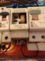 How to remove the ZAMEL ED-1 bell from the DIN rail?